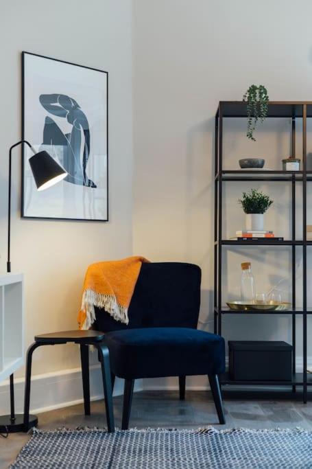 Stylish Stirling Apartment - Free Parking Eksteriør billede