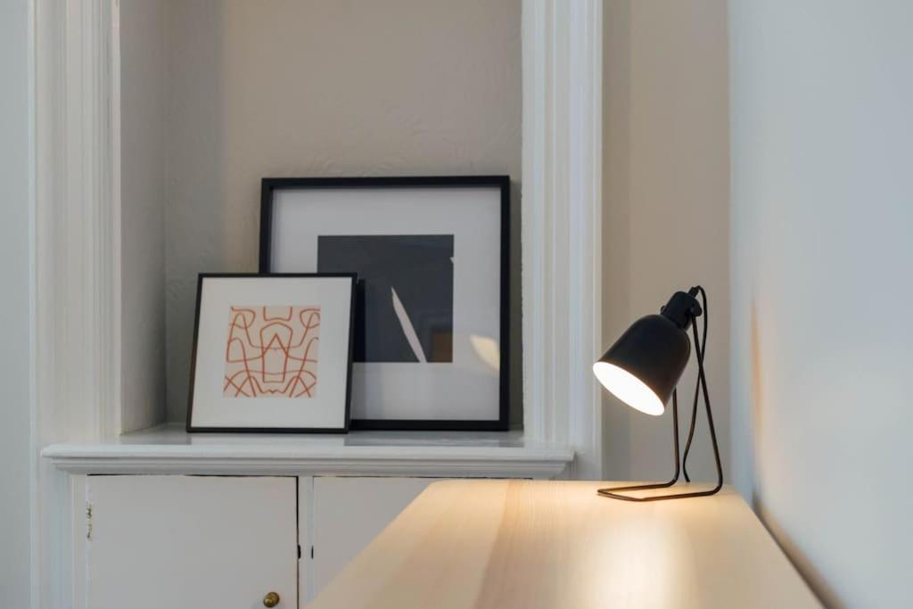 Stylish Stirling Apartment - Free Parking Eksteriør billede