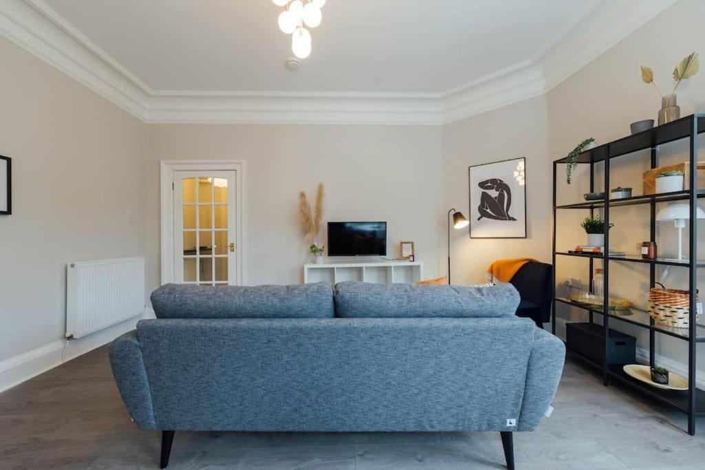 Stylish Stirling Apartment - Free Parking Eksteriør billede